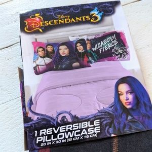 Disney Descendants 3 Pillowcase Reversible Twin